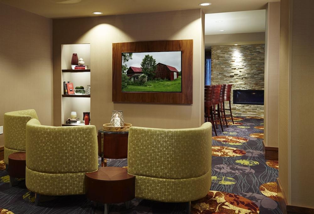 Courtyard By Marriott Ithaca Airport/University Exterior foto